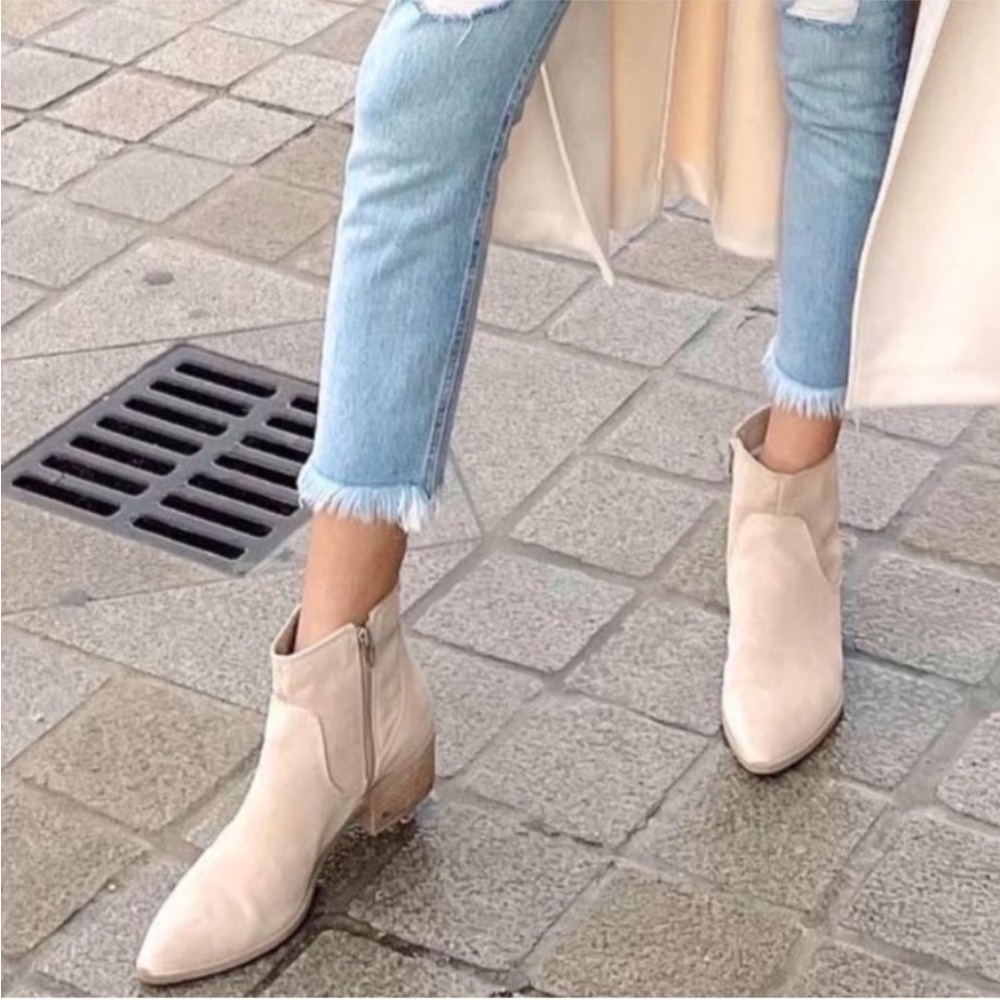 Dolce Vita Able Pointed Toe Booties